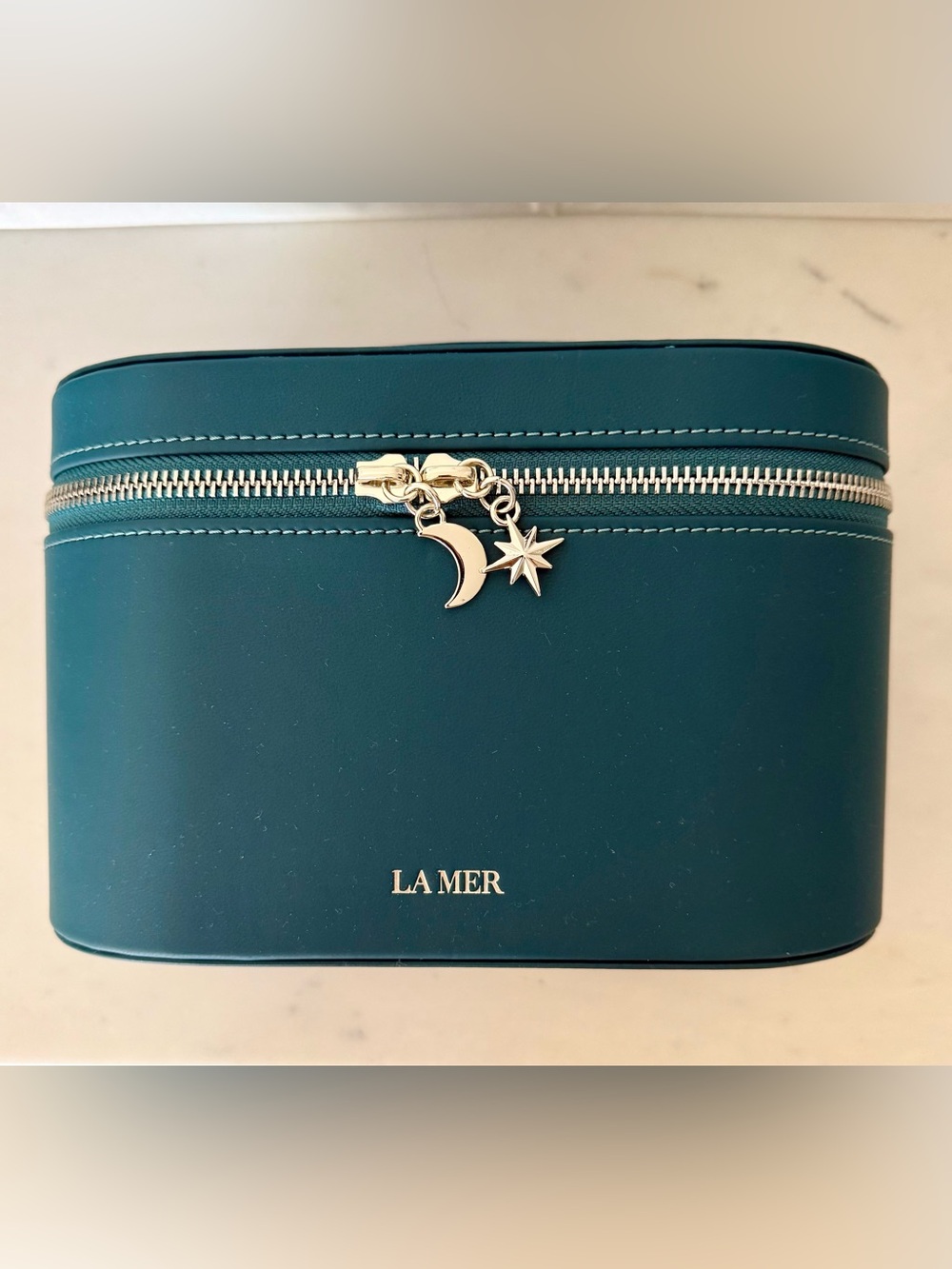 La Mer Teal Cosmetic Vanity Case with Silver Moon & Star Charms, new